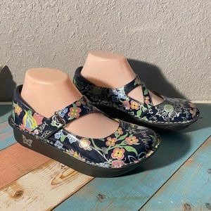 Alegría Dayna Mary Jane comfort shoes 36 navy floral multi DAY 354
